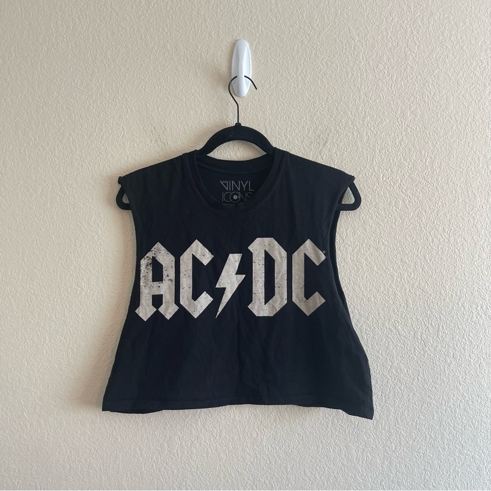 VINYL ICONS Black AC/DC Graphic Crop Top